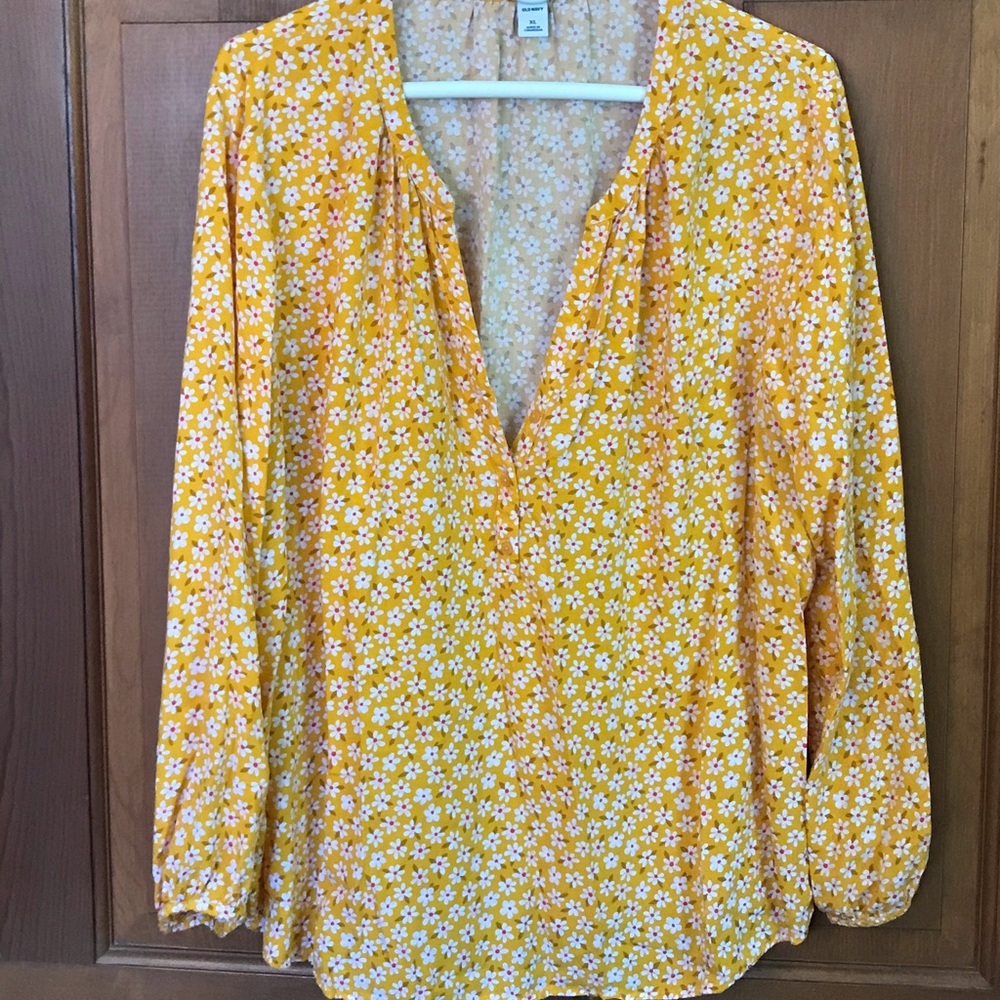 NWOT Adorable vintage inspired blouse
